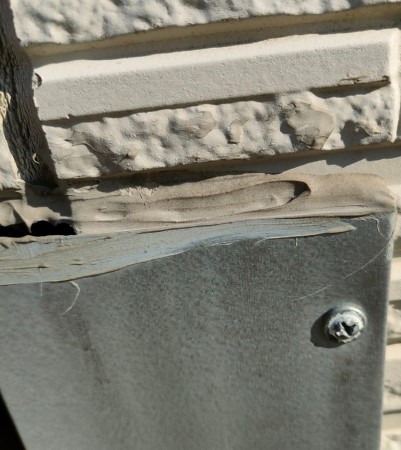 コーキングの劣化　打ち直し工事